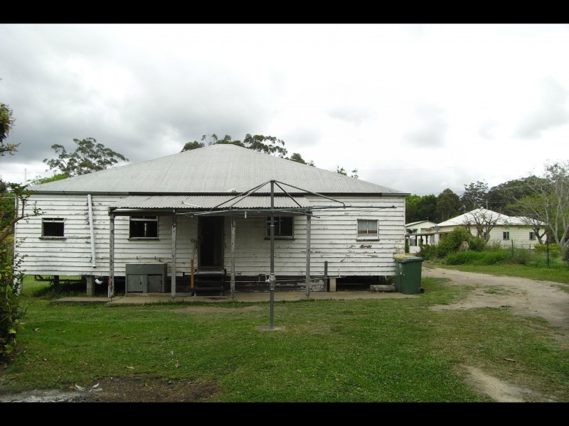 2 School St, Pomona QLD 4568