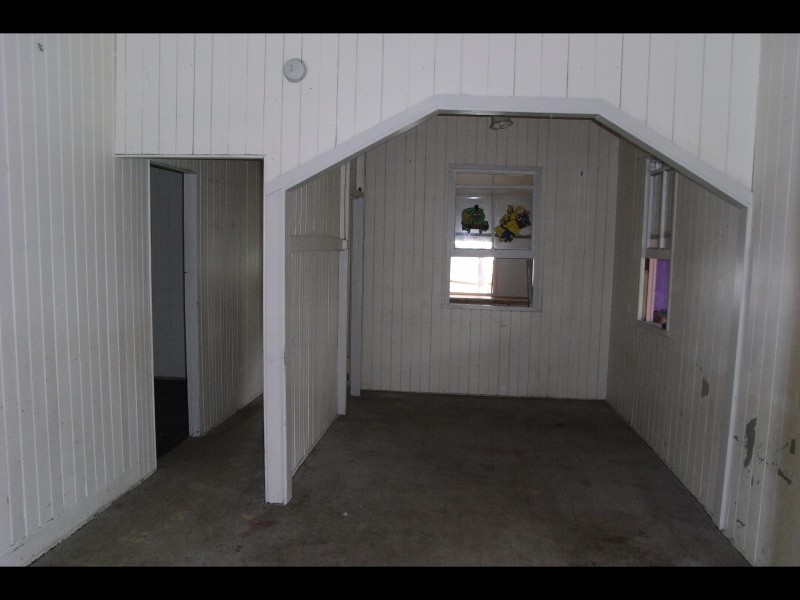2 School St, Pomona QLD 4568