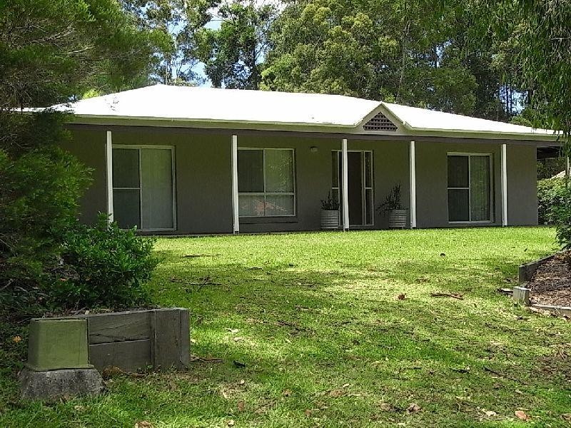 7 Lake Entrance Blvd, Noosaville QLD 4566