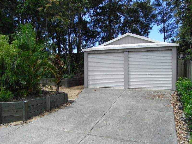 7 Lake Entrance Blvd, Noosaville QLD 4566