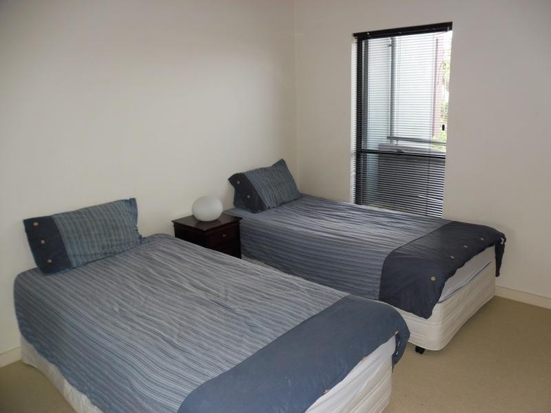 1/1-3  Tingira Crescent, Sunrise Beach QLD 4567
