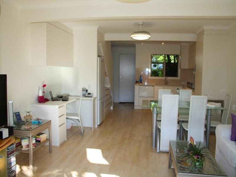 11 / 13 James St, Noosaville QLD 4566