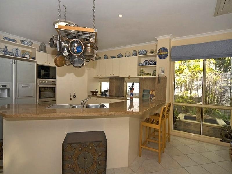 9 Oceanmist Crt, Noosa Waters QLD 4566