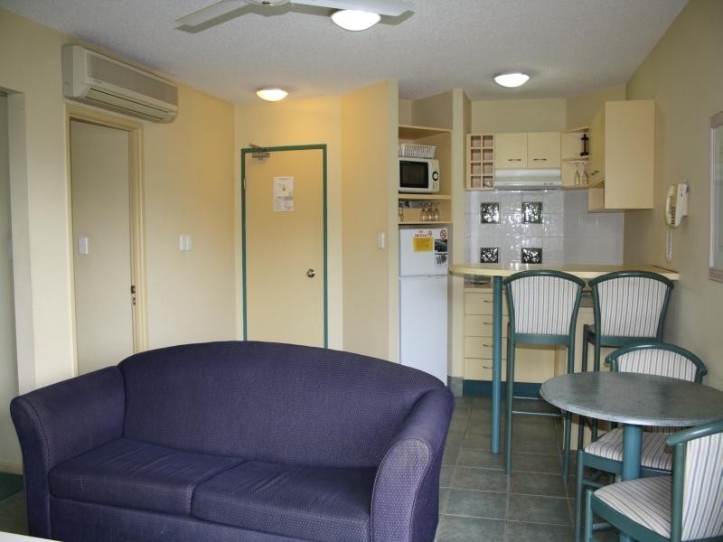 4/17 Albert St, Noosaville QLD 4566