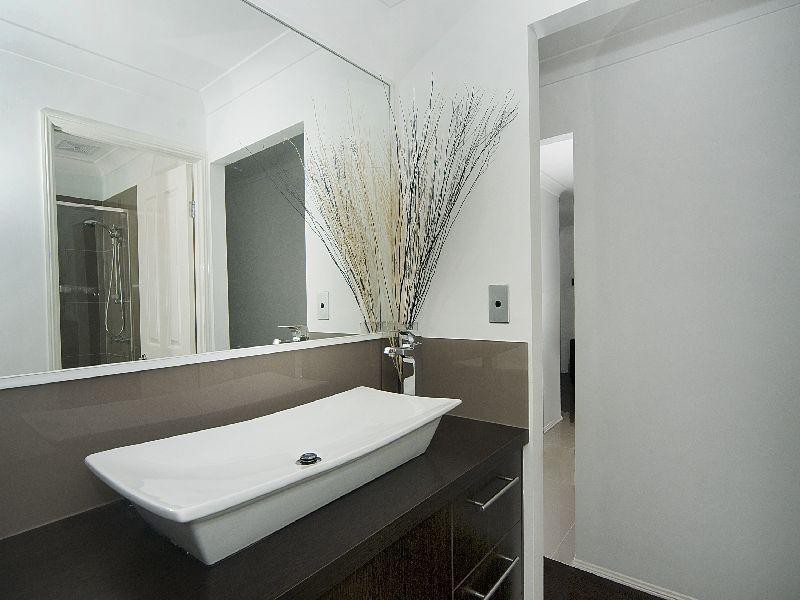 1 Ferntree Crt, Noosaville QLD 4566