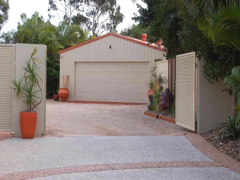 11 Oceanmist Crt, Noosa Waters QLD 4566