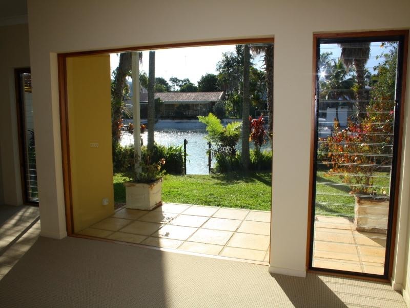 16 Mossman Crt, Noosa Heads QLD 4567