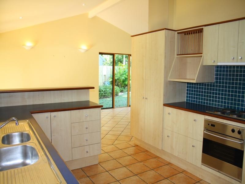 16 Mossman Crt, Noosa Heads QLD 4567