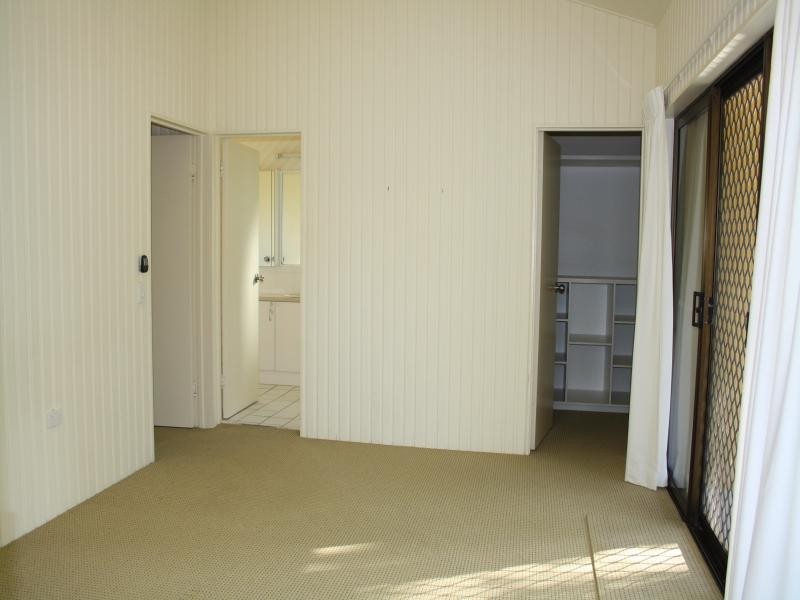 16 Mossman Crt, Noosa Heads QLD 4567