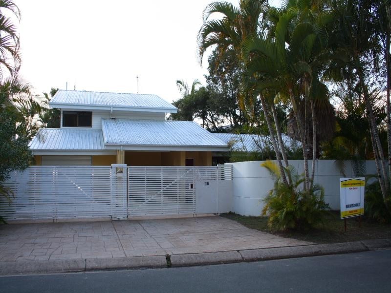16 Mossman Crt, Noosa Heads QLD 4567