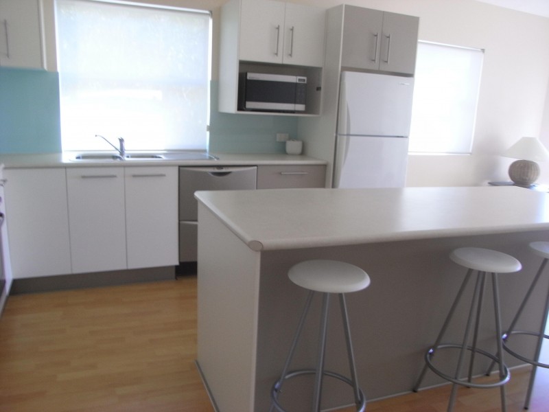 4/11 Russell St, Noosaville QLD 4566