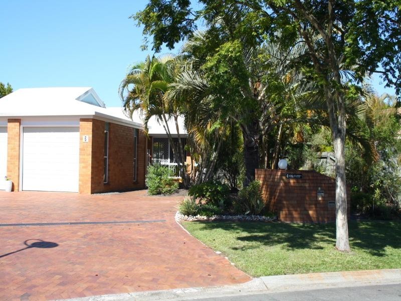 2 / 4 Stillwater Plc, Noosaville QLD 4566