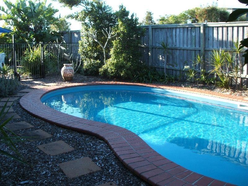 31 Southern Cross Pde, Sunrise Beach QLD 4567