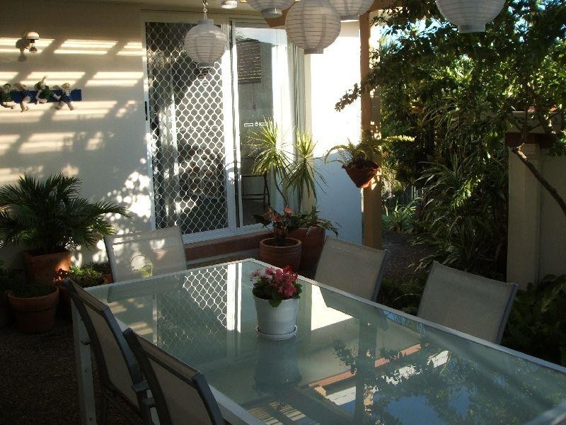 31 Southern Cross Pde, Sunrise Beach QLD 4567