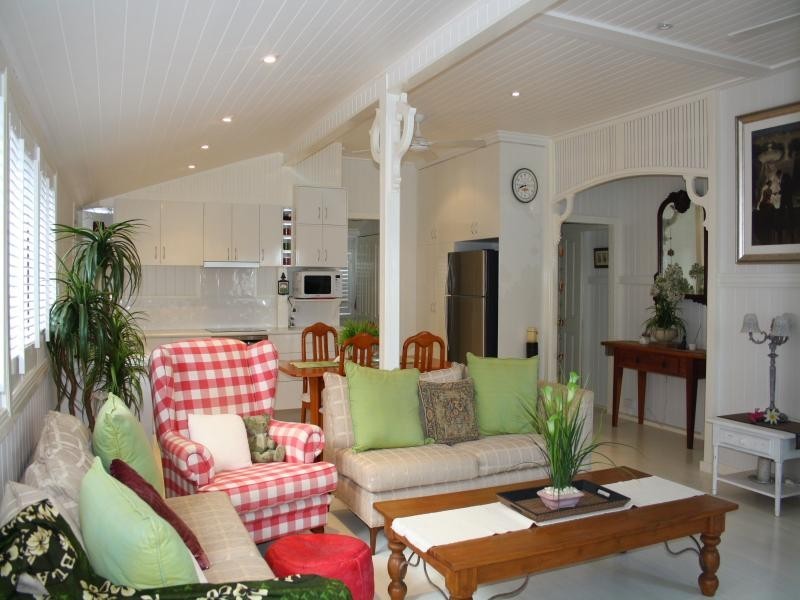 8 Elizabeth St, Noosaville QLD 4566