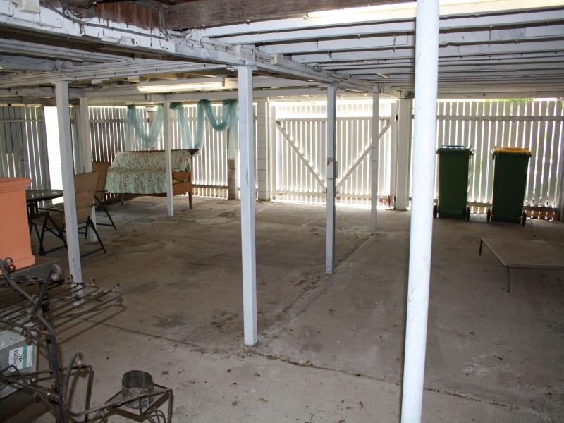 8 Elizabeth St, Noosaville QLD 4566