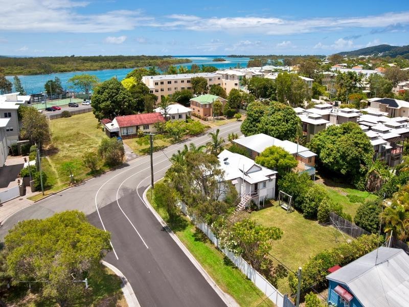 8 Elizabeth St, Noosaville QLD 4566