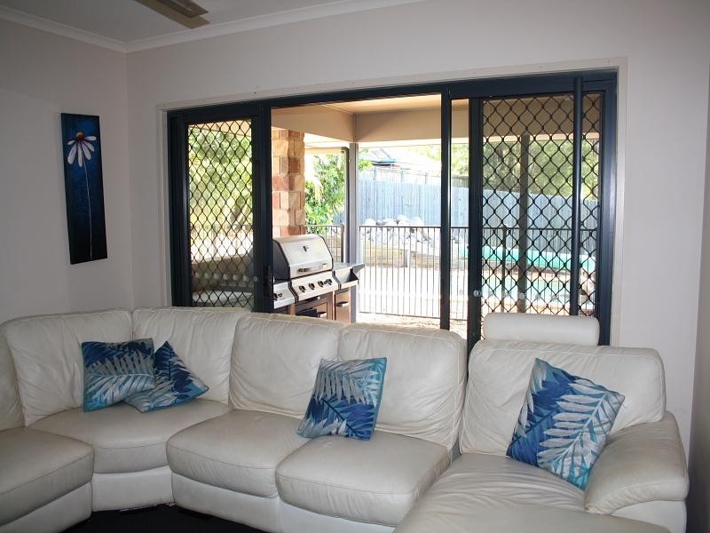 12 McKenna Court, Noosaville QLD 4566