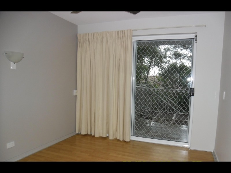 2/11-13 Katharina Street, Noosa Heads QLD 4567