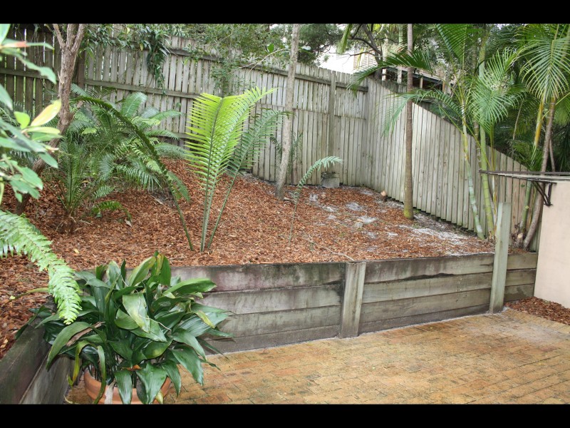 1/19 Bottlebrush Avenue, Noosa Heads QLD 4567