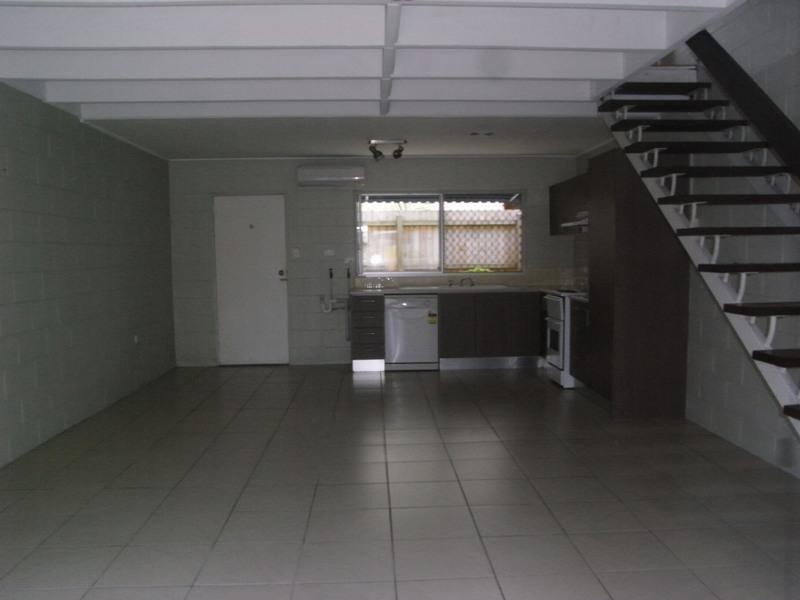 2/10 Ann Street, Noosaville QLD 4566