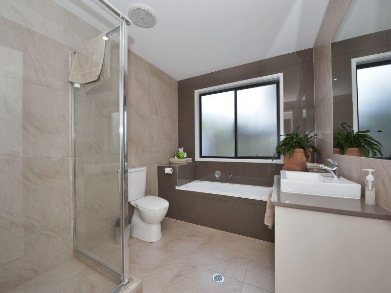 34 Seacove Court, Noosa Waters QLD 4566