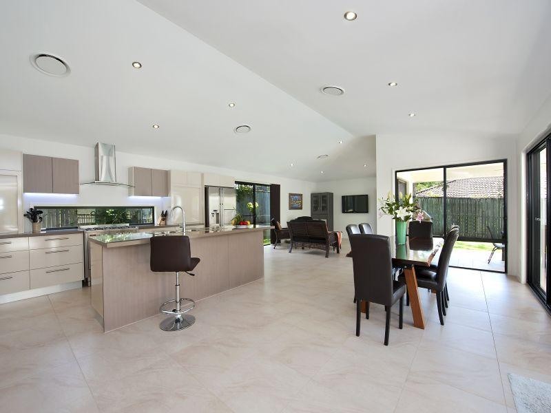 34 Seacove Court, Noosa Waters QLD 4566