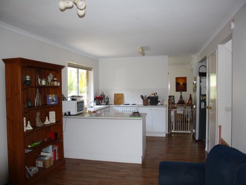 72 Lakes Entrance Blvd, Noosaville QLD 4566
