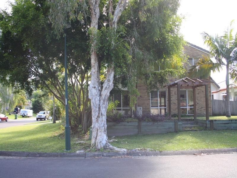 72 Lakes Entrance Blvd, Noosaville QLD 4566