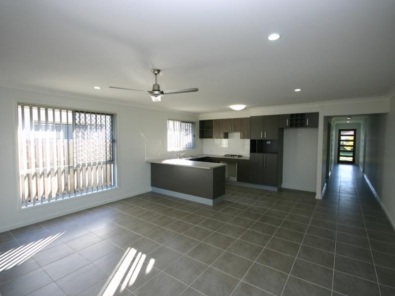 4/550 Marine Parade, Biggera Waters QLD 4216