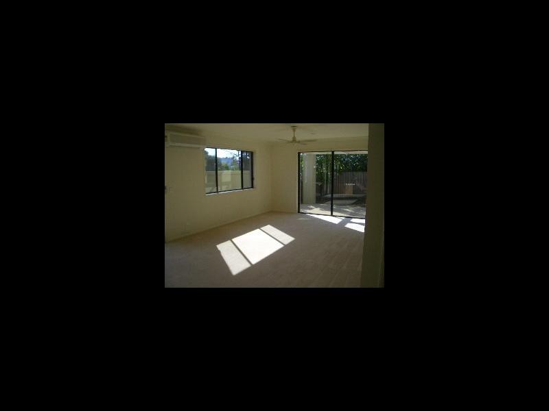 34  Sapium Road, Benowa QLD 4217