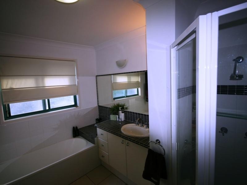 Lot 6/19 Santa Barbara Road, Hope Island QLD 4212