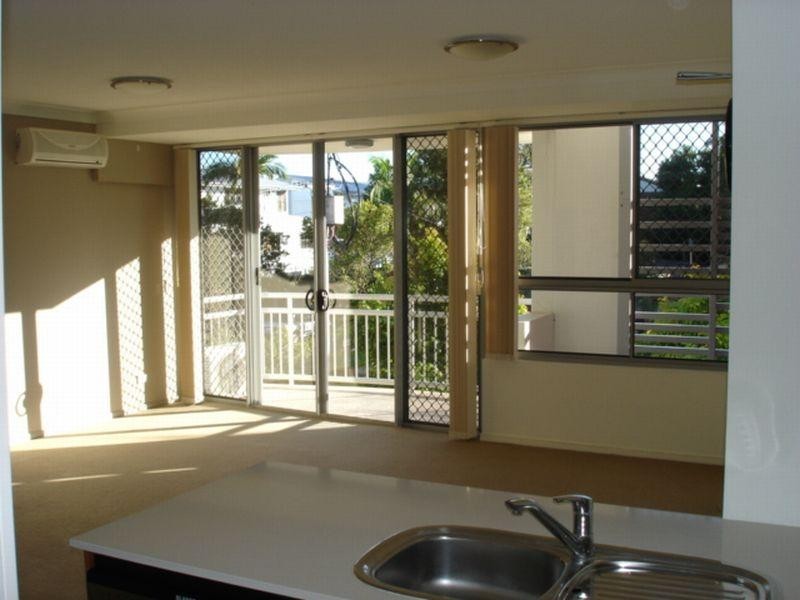 13 – 23 Bright St, Labrador QLD 4215