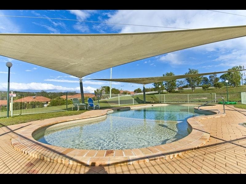 118 Highfield Drive, Merrimac QLD 4226