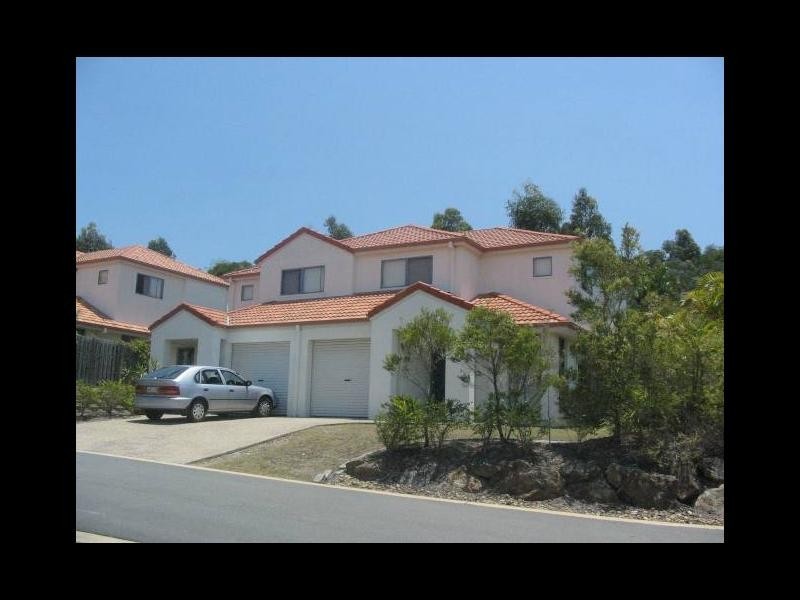 2 Studio Drive, Pacific Pines QLD 4211