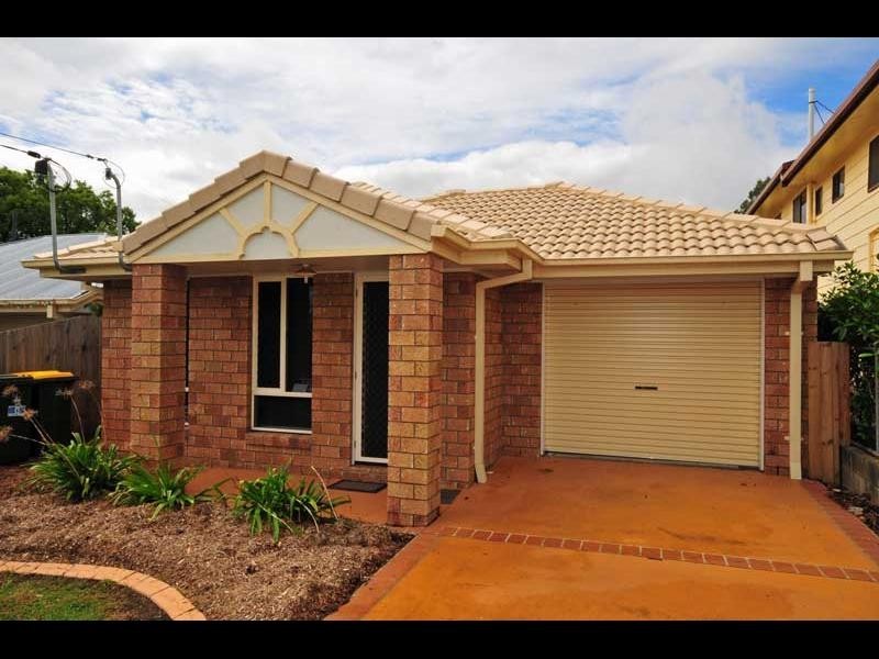 87 Dartmouth Street, Coopers Plains QLD 4108