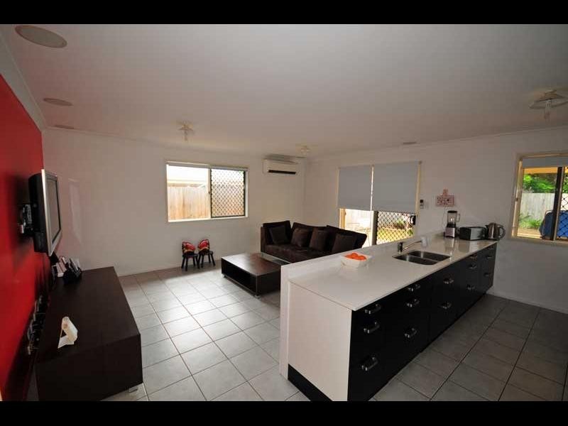 87 Dartmouth Street, Coopers Plains QLD 4108