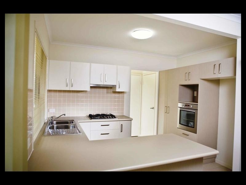 31 Elsie Road, Kallangur QLD 4503