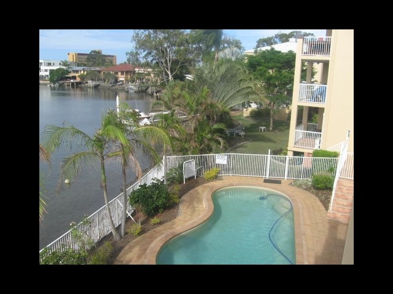 20/11-19 Taylor Street, Biggera Waters QLD 4216