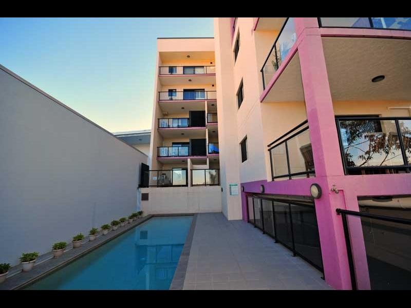 23 Tristan Court, Benowa QLD 4217