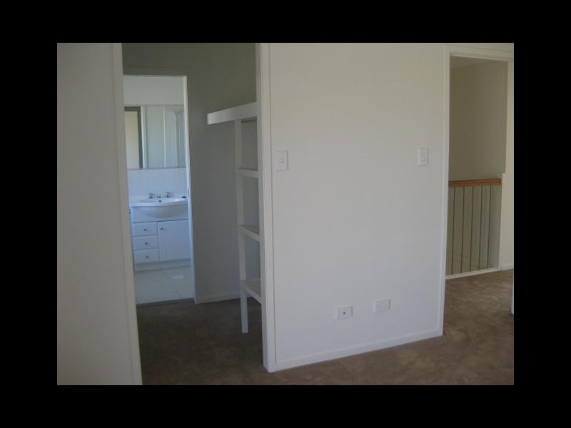 30 Carmarthen Circuit, Pacific Pines QLD 4211