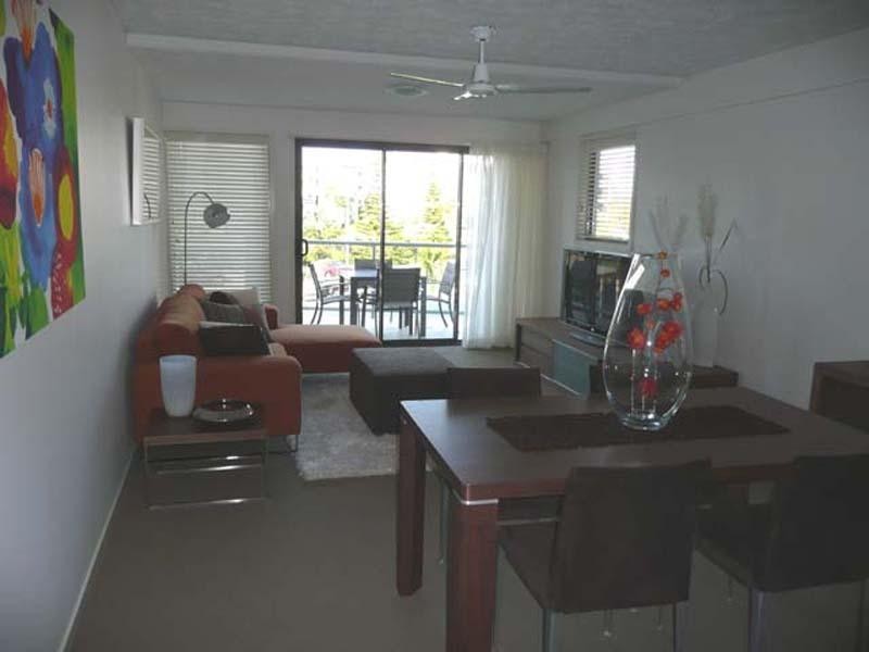 13/10 Grand Parade, Kawana Island QLD 4575