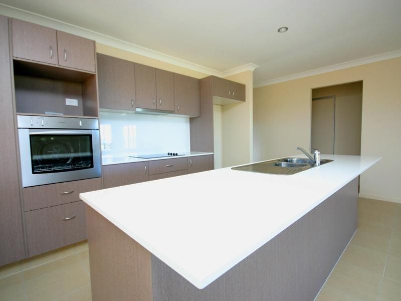 Lot 90/19 Santa Barbara Road, Hope Island QLD 4212