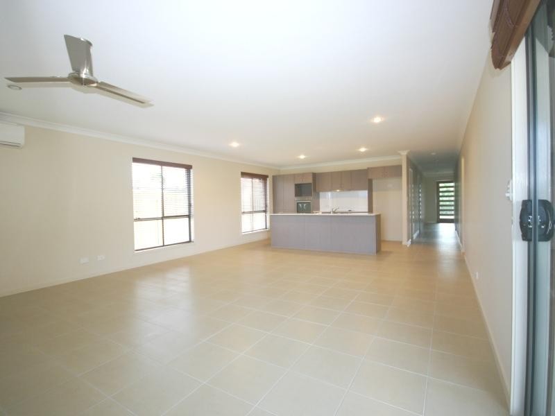 Lot 90/19 Santa Barbara Road, Hope Island QLD 4212