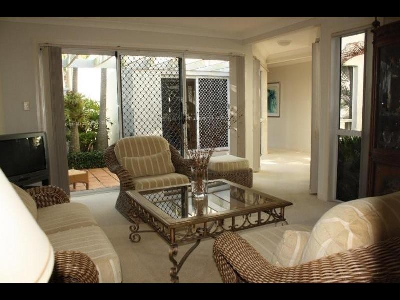 1 Aegean/1 Cotlew St East, Southport QLD 4215