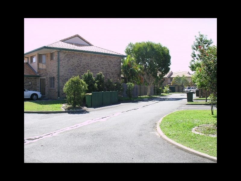 220 Christine Ave, Burleigh Waters QLD 4220