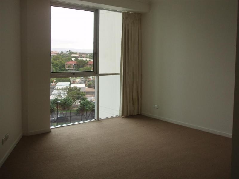 300 Marine Parade, Labrador QLD 4215