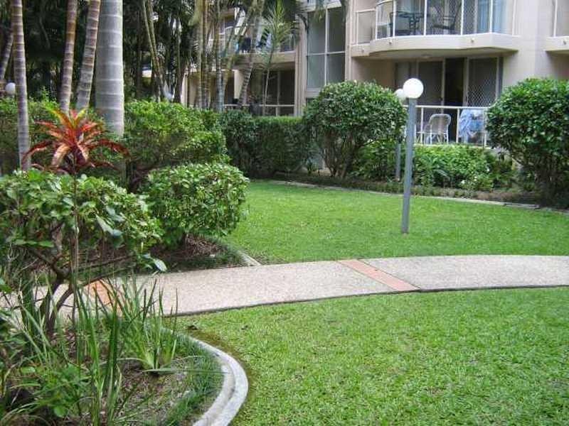 22/15 Santa Monica Blvd, Miami QLD 4220