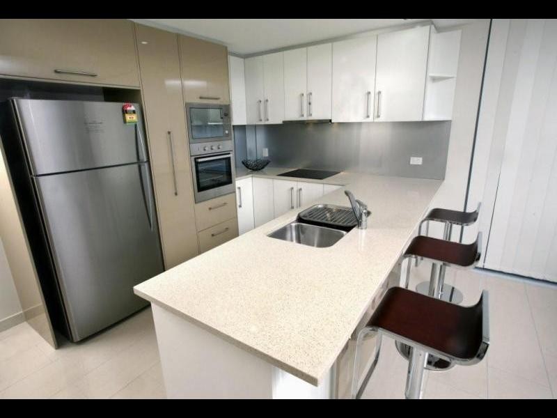 2 Cnr Angus & Hornibrook Esplanade, Clontarf QLD 4019