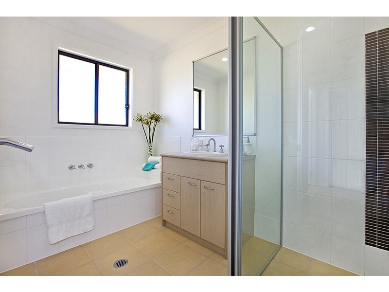 182  Bush Tucker Road, Berrinba QLD 4117